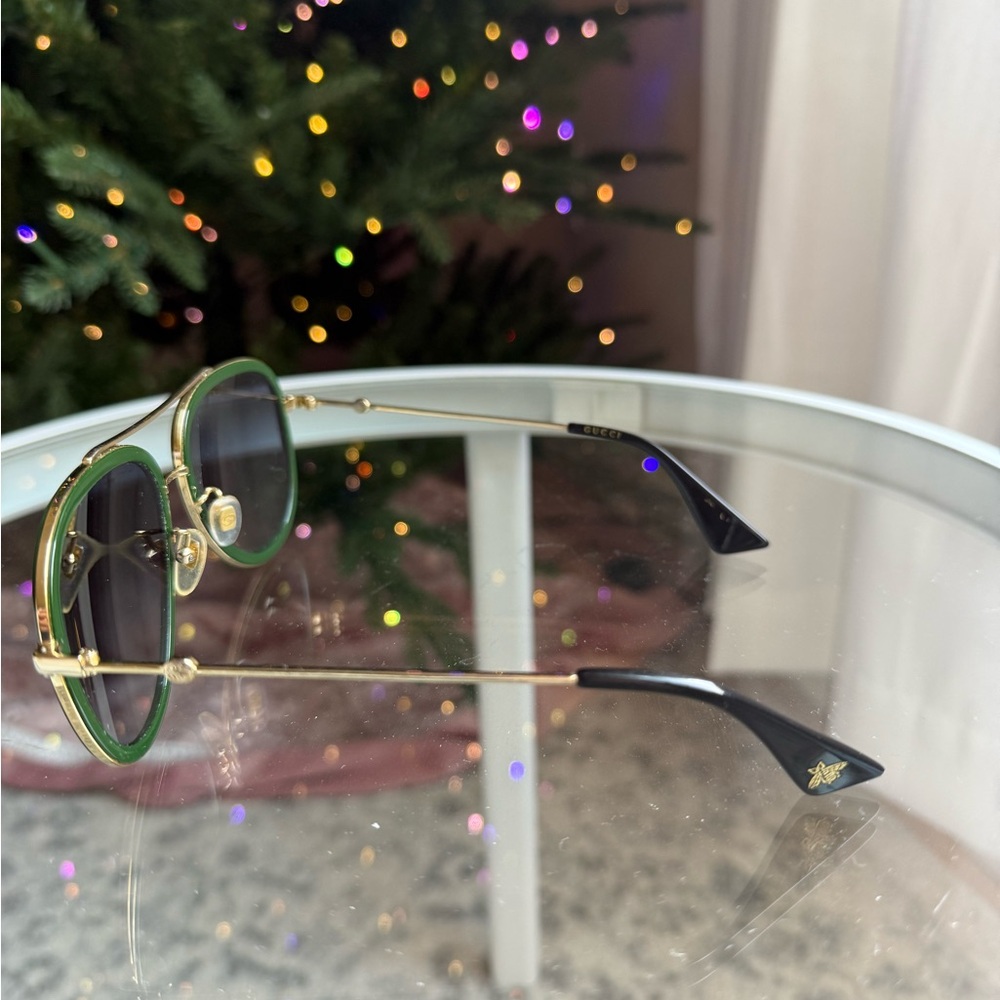 Gucci Aviator Sunglasses with Signature Web Stripe & Gold Frame - Picture 5 of 8